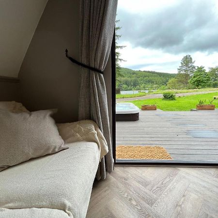 Bonnie Lodge-Lochside Location With Hot Tub Инвъргари Екстериор снимка