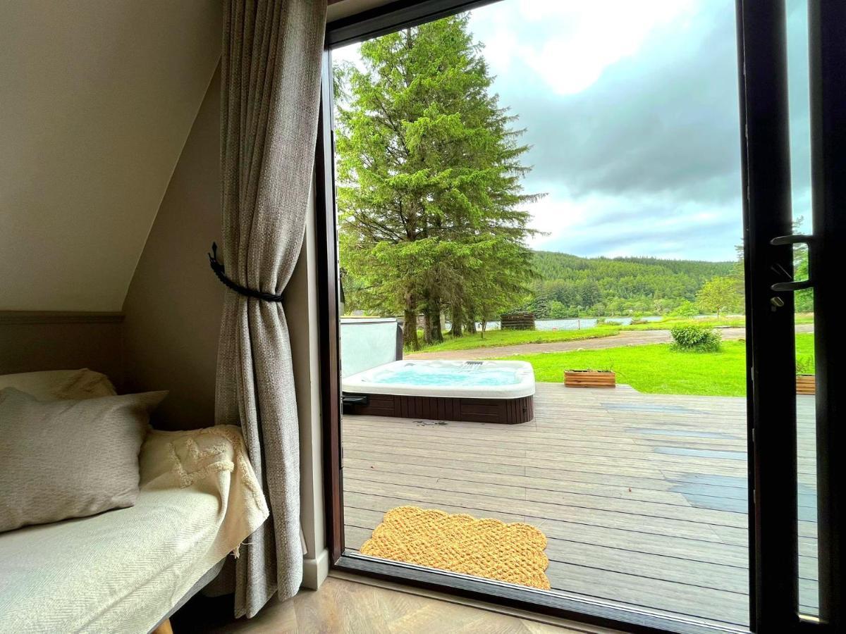 Bonnie Lodge-Lochside Location With Hot Tub Инвъргари Екстериор снимка