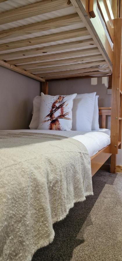 Bonnie Lodge-Lochside Location With Hot Tub Инвъргари Екстериор снимка